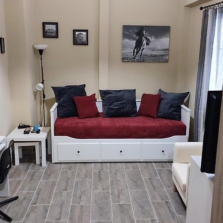 Kostas Appartment Thessaloniki Buitenkant foto