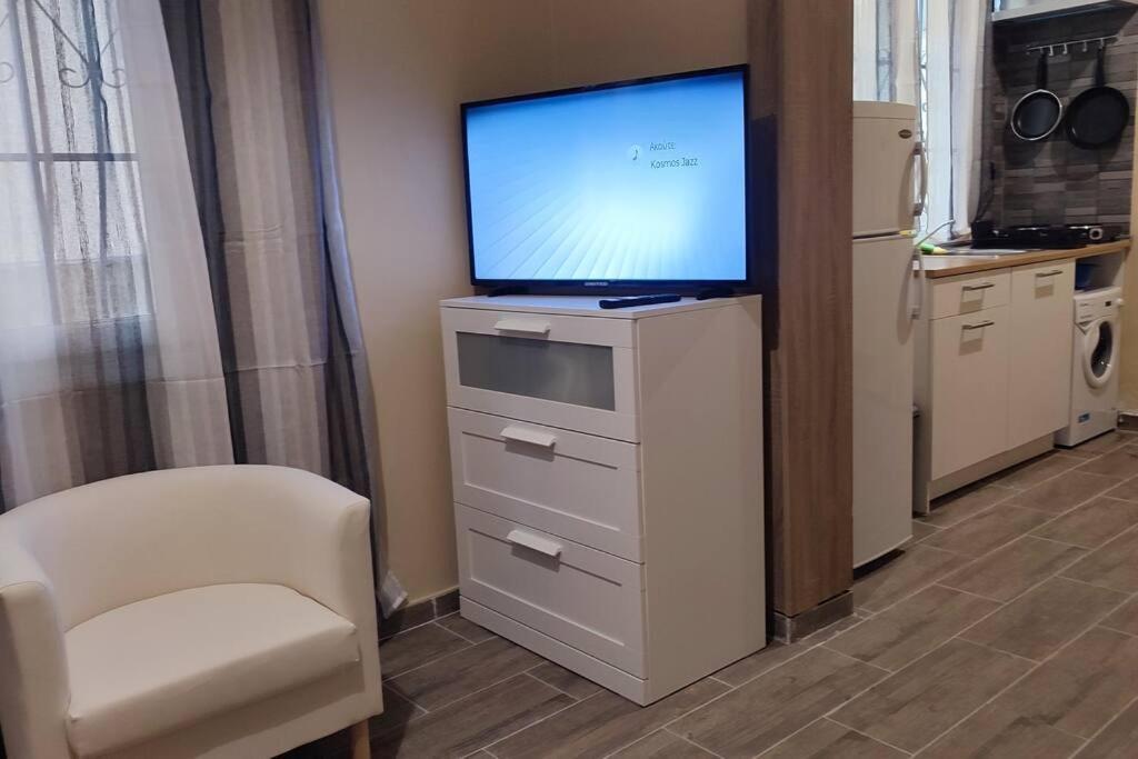 Kostas Appartment Thessaloniki Buitenkant foto