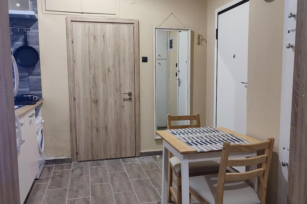 Kostas Appartment Thessaloniki Buitenkant foto