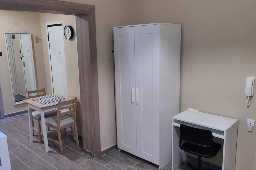 Kostas Appartment Thessaloniki Buitenkant foto